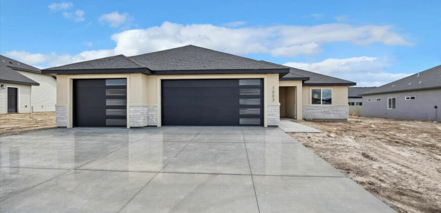 1003 Black Mt Drive, Kimberly