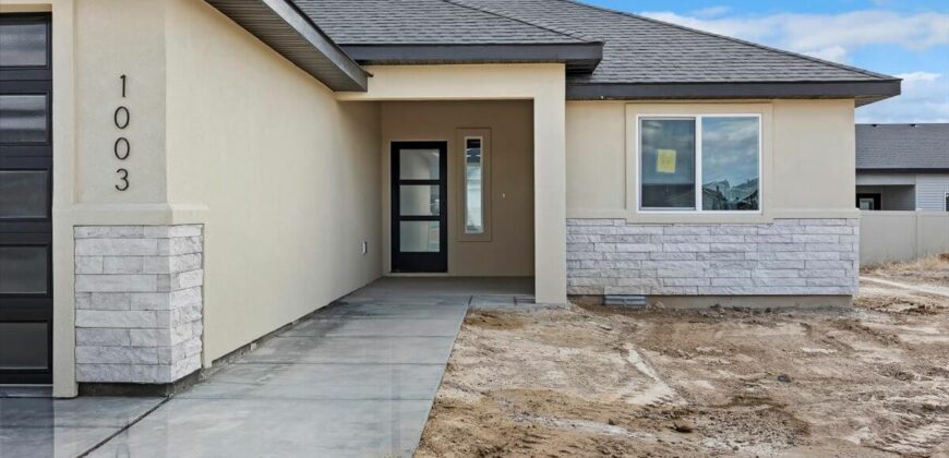 1003 Black Mt Drive, Kimberly