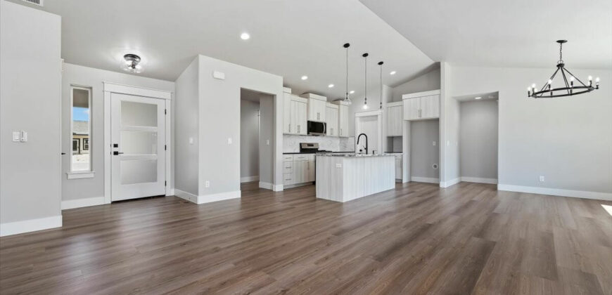 1003 Black Mt Drive, Kimberly