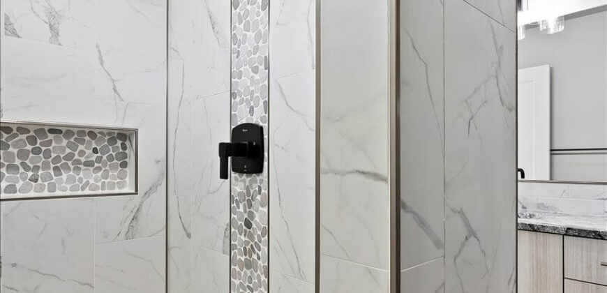 1003 Black Mt Drive, Kimberly