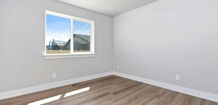 1003 Black Mt Drive, Kimberly