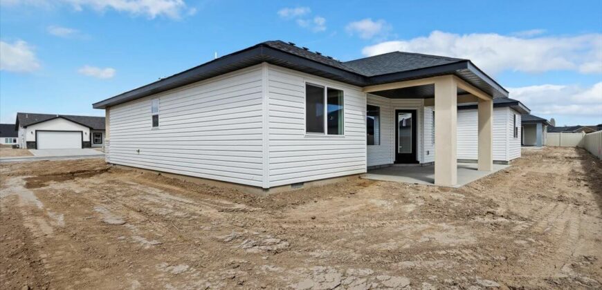 1003 Black Mt Drive, Kimberly