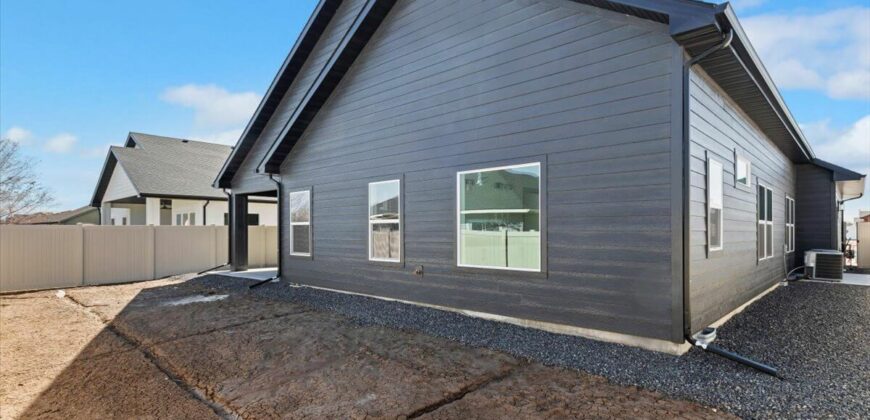 520 Falling Leaf Lane, Twin Falls