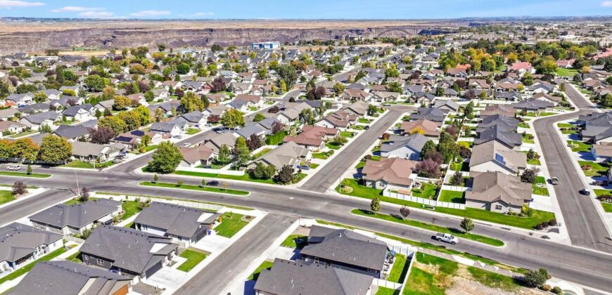 513 Falling Leaf Lane. Twin Falls ID