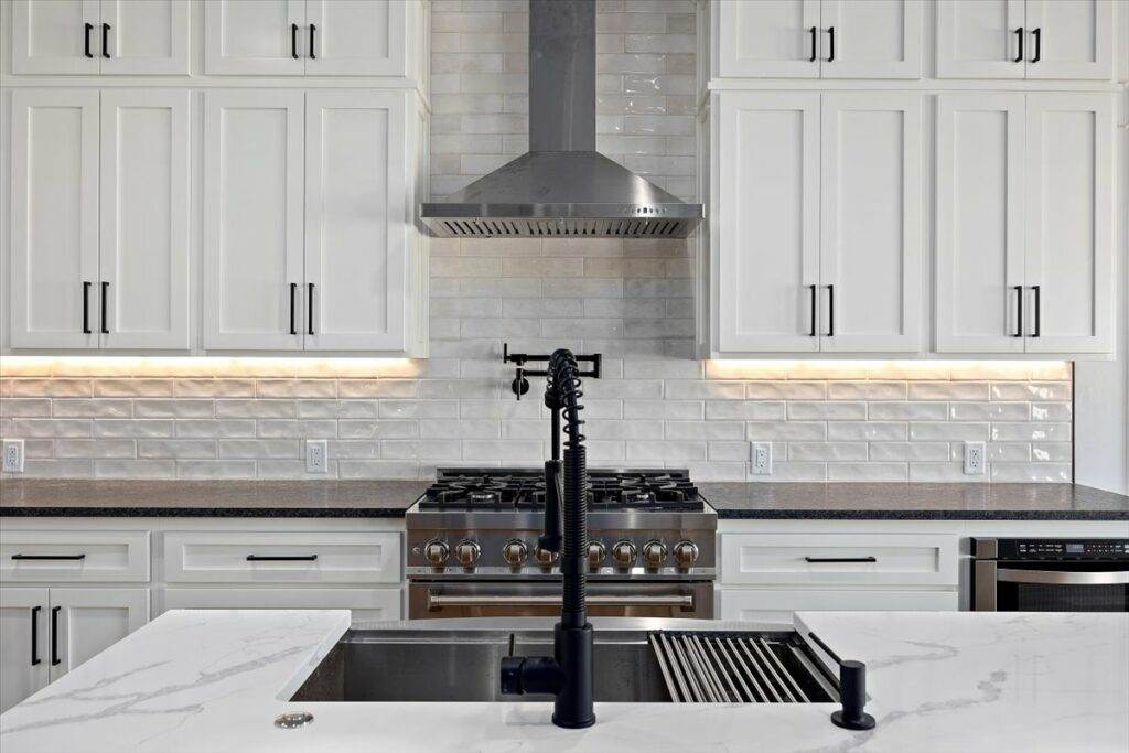 13-Kitchen