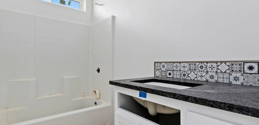 256 Mariposa Cir, Shoshone