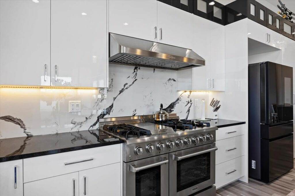 12-Kitchen