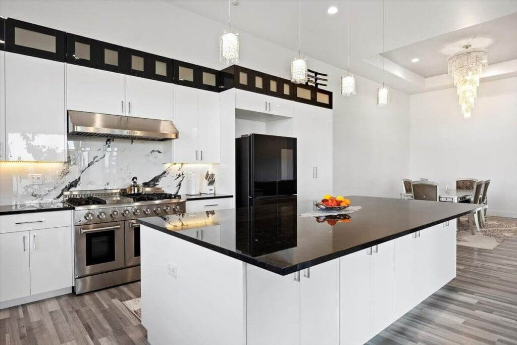 13-Kitchen