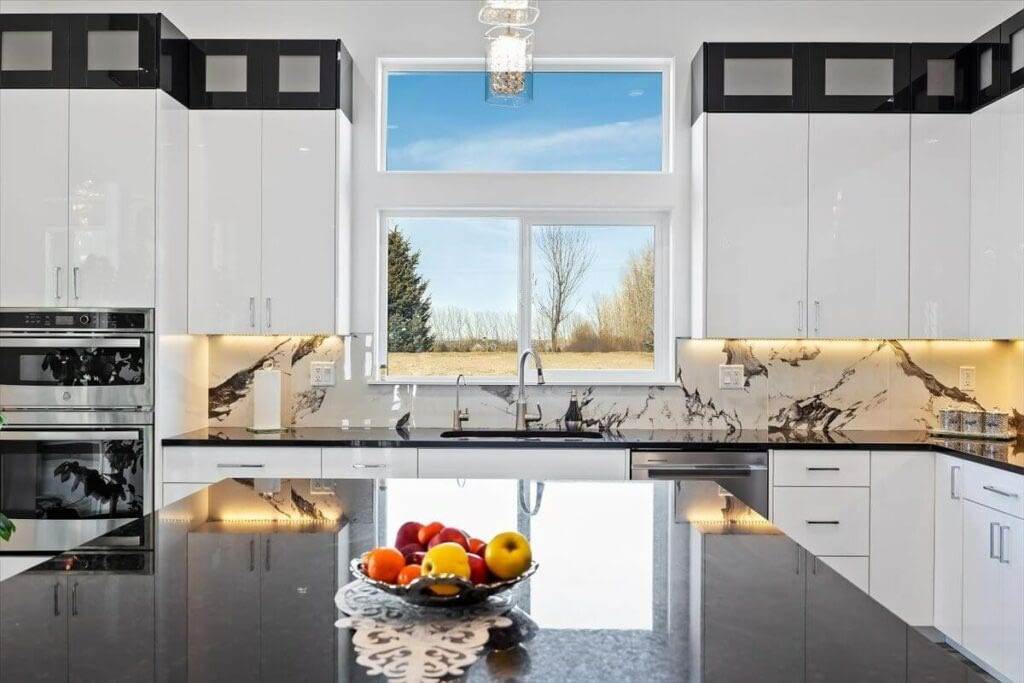 16-Kitchen