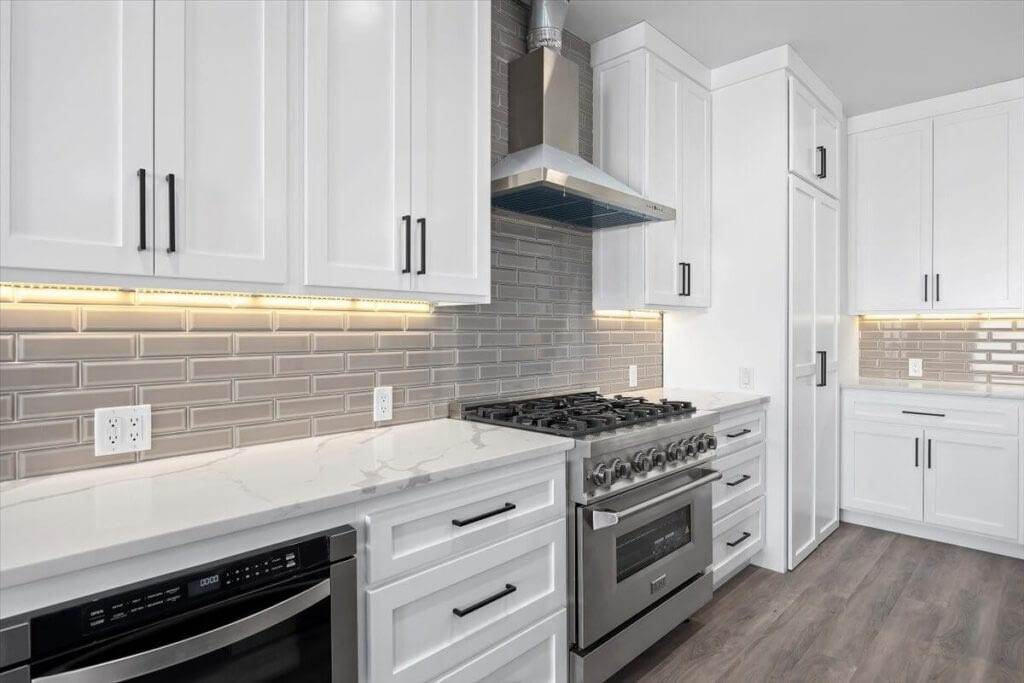 17-Kitchen