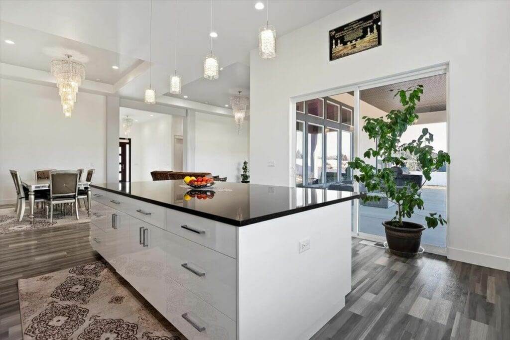 22-Kitchen