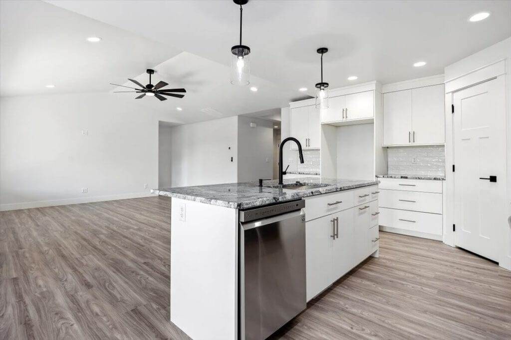 10-Kitchen