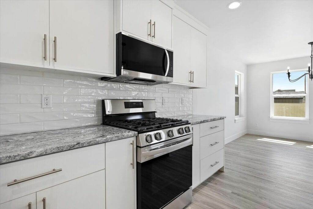 11-Kitchen