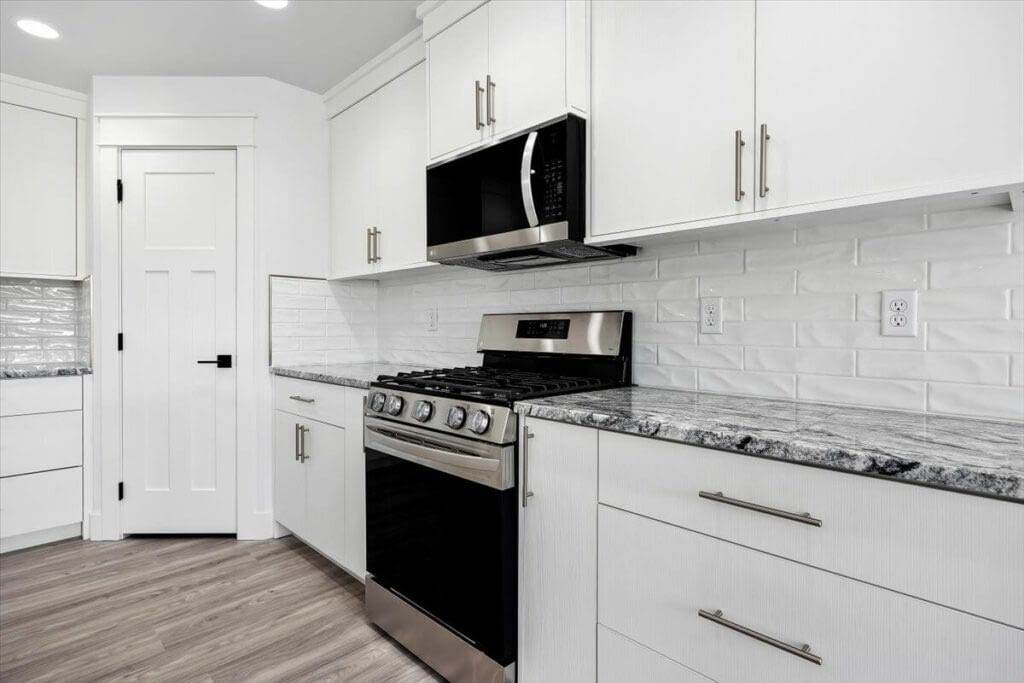 13-Kitchen