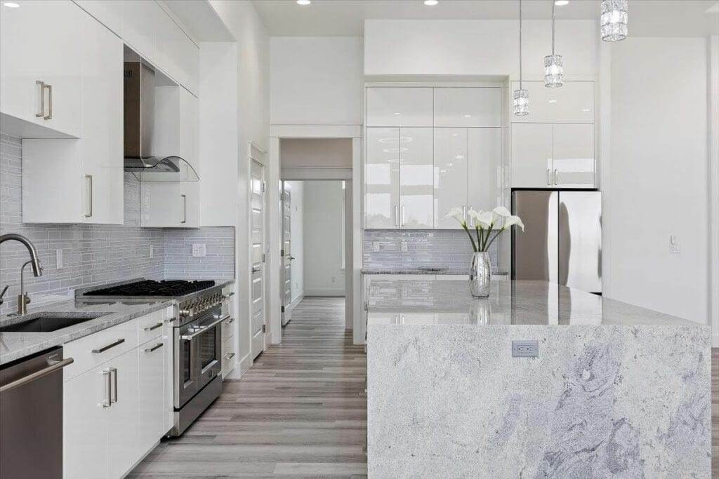 17-Kitchen