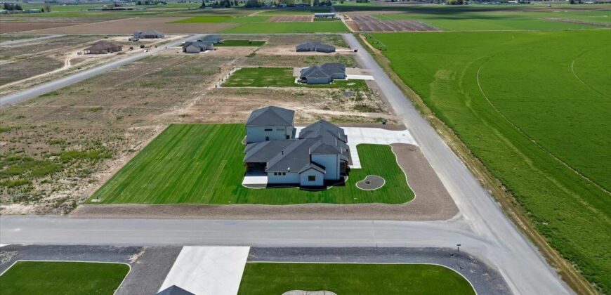 3553 E 3876 N, Kimberly