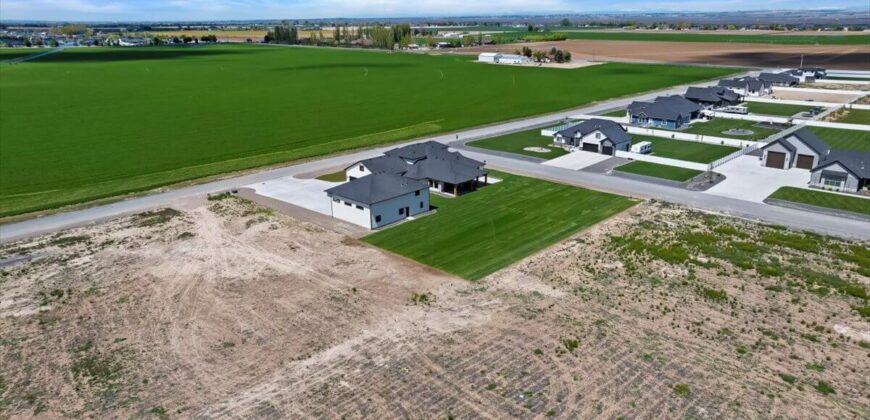 3553 E 3876 N, Kimberly